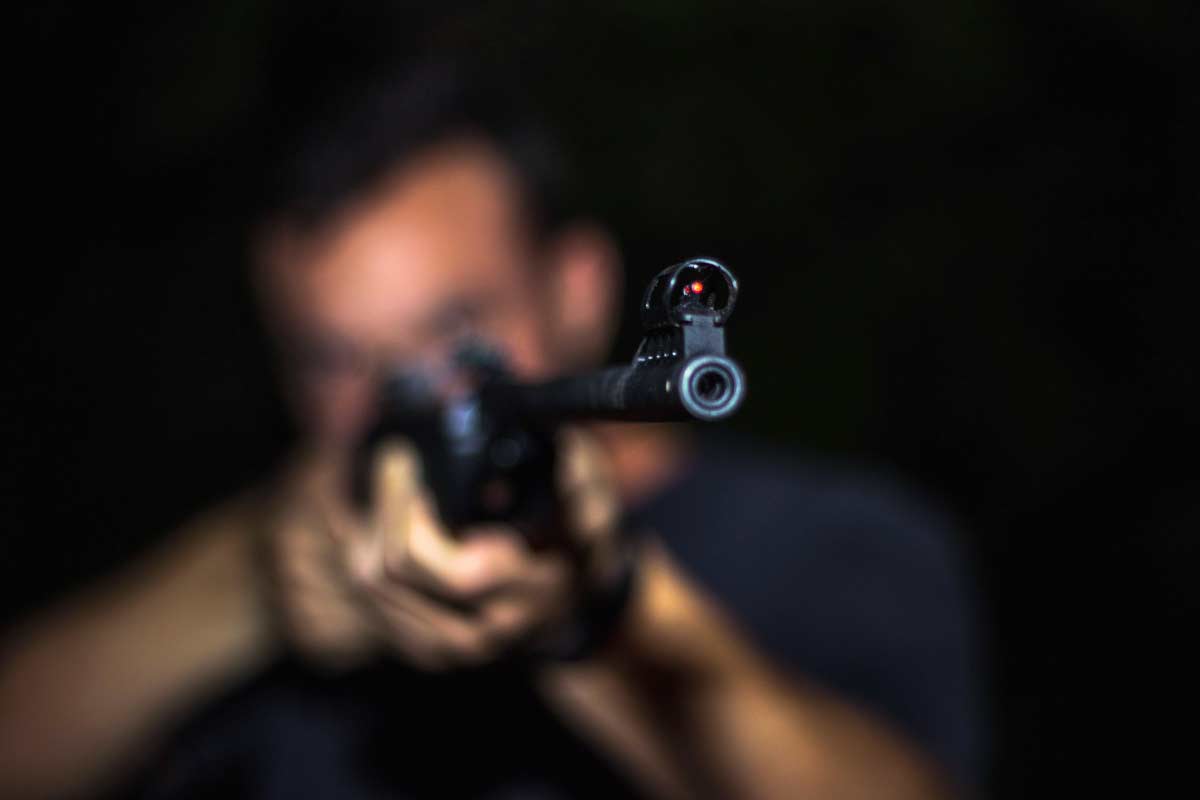 3cblur-gunpoint